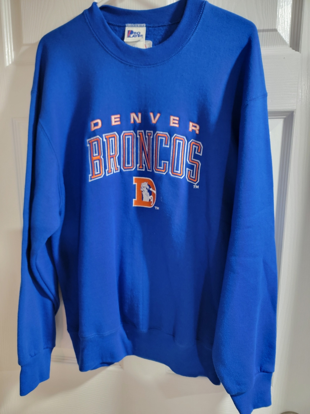 Comfy Pro Player Denver Broncos blue crewneck sweatshirt. Size L